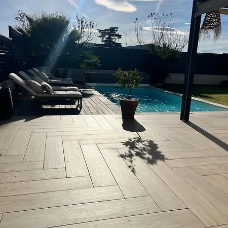 480 * Roquebrune-sur Argens