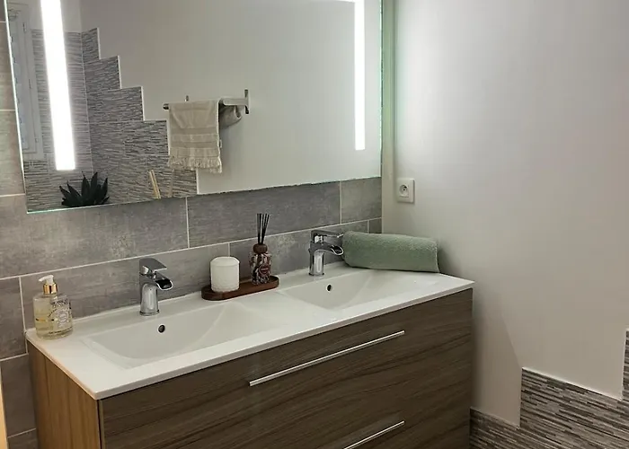 Vila 480 Roquebrune-sur Argens